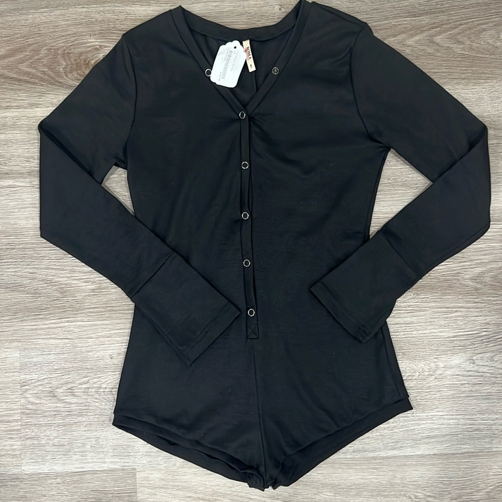 NWT Roma Confidential Snap Out Of It Romper size M/L